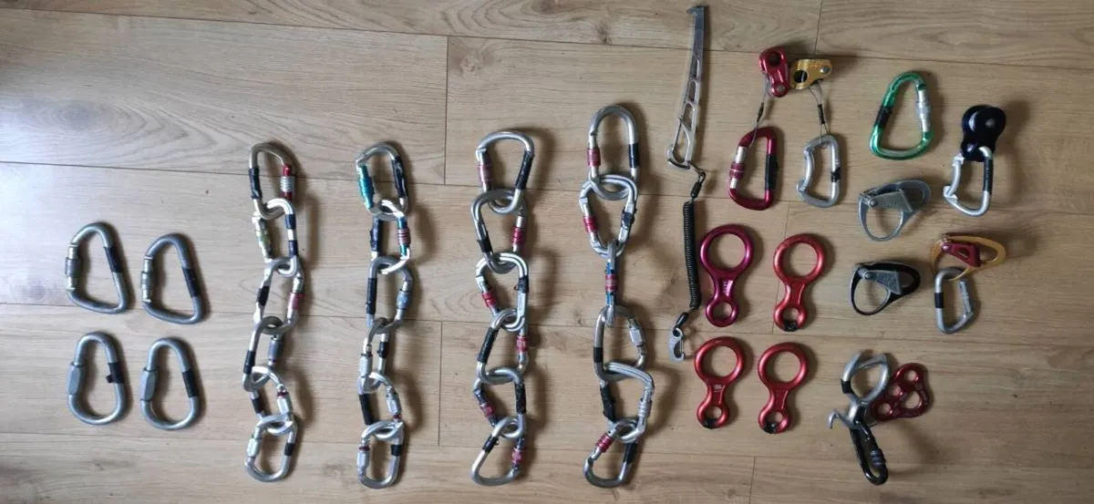 Rock climbing equipment - Image 2