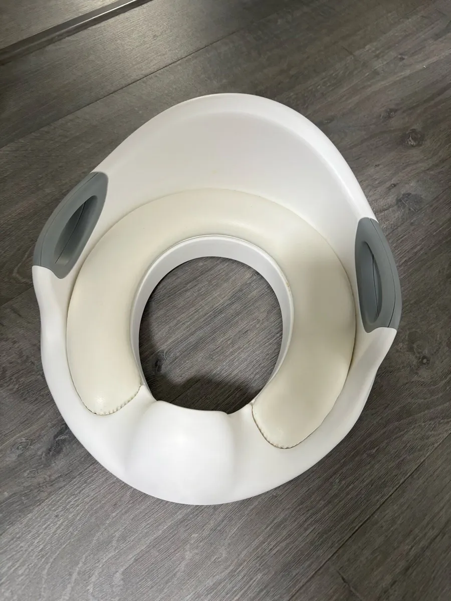 Toilet seat for kids