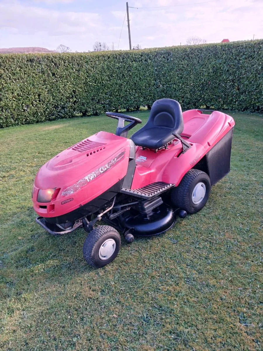 Castlegarden hydrostatic Briggs engine - Image 2