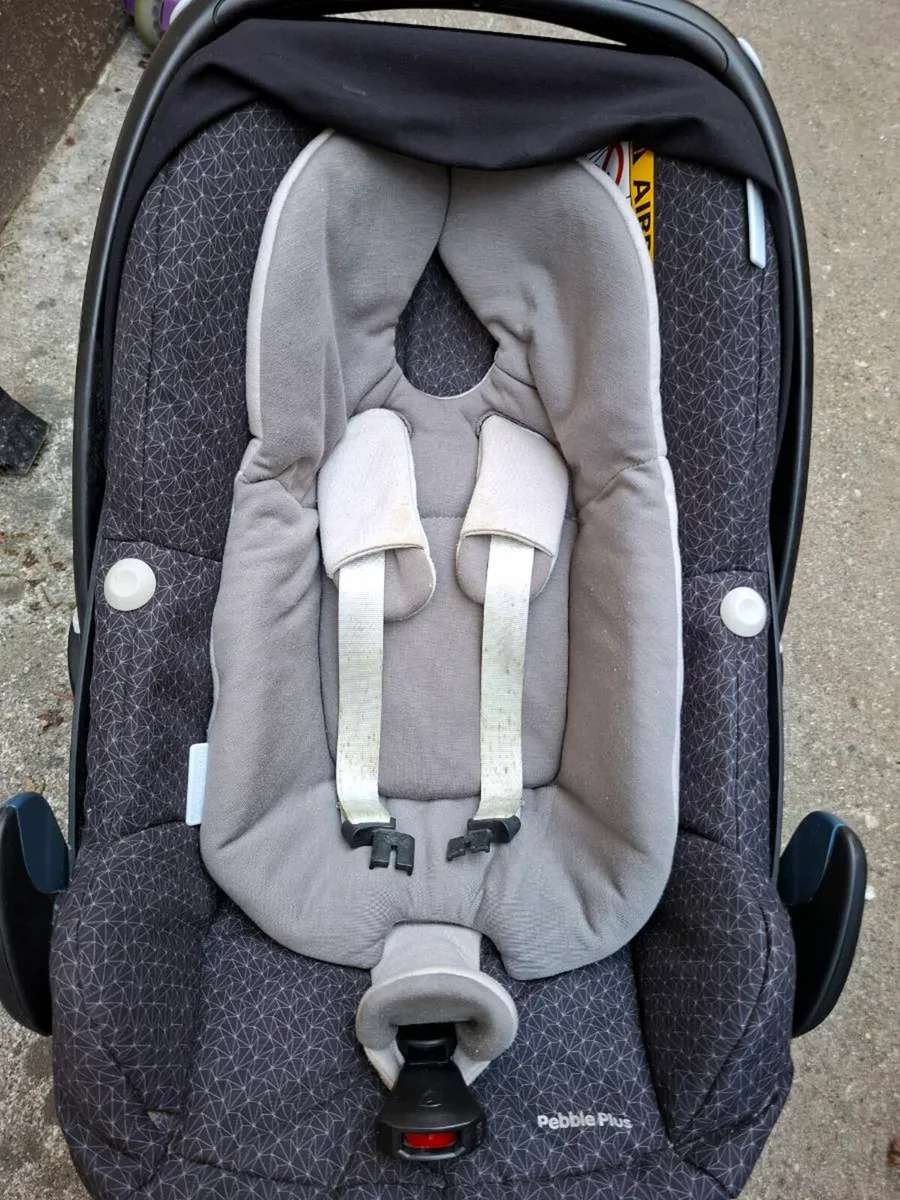 Maxi Cosy Baby Car Seat & ISOFIX - Image 4