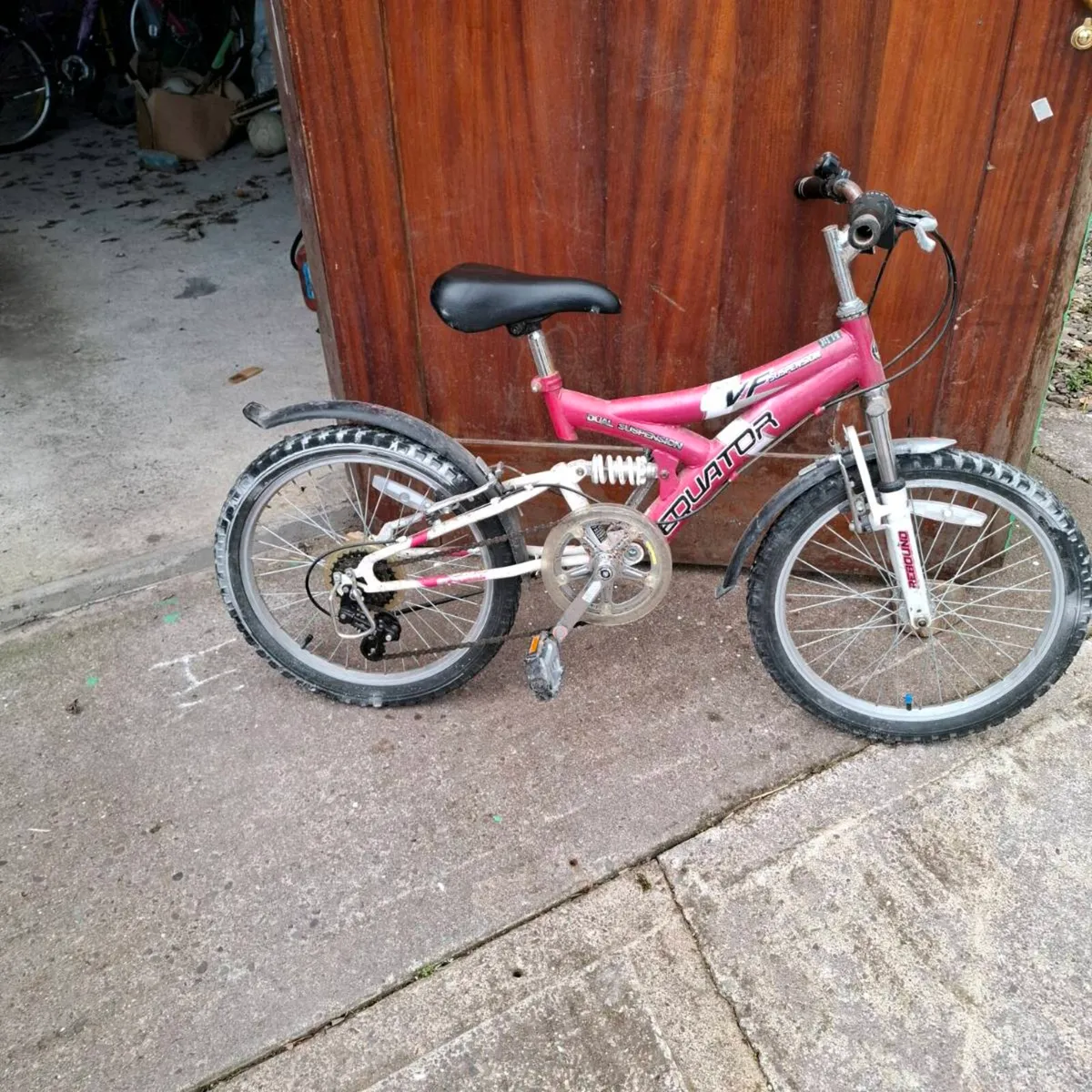 Mountain bike - Image 1