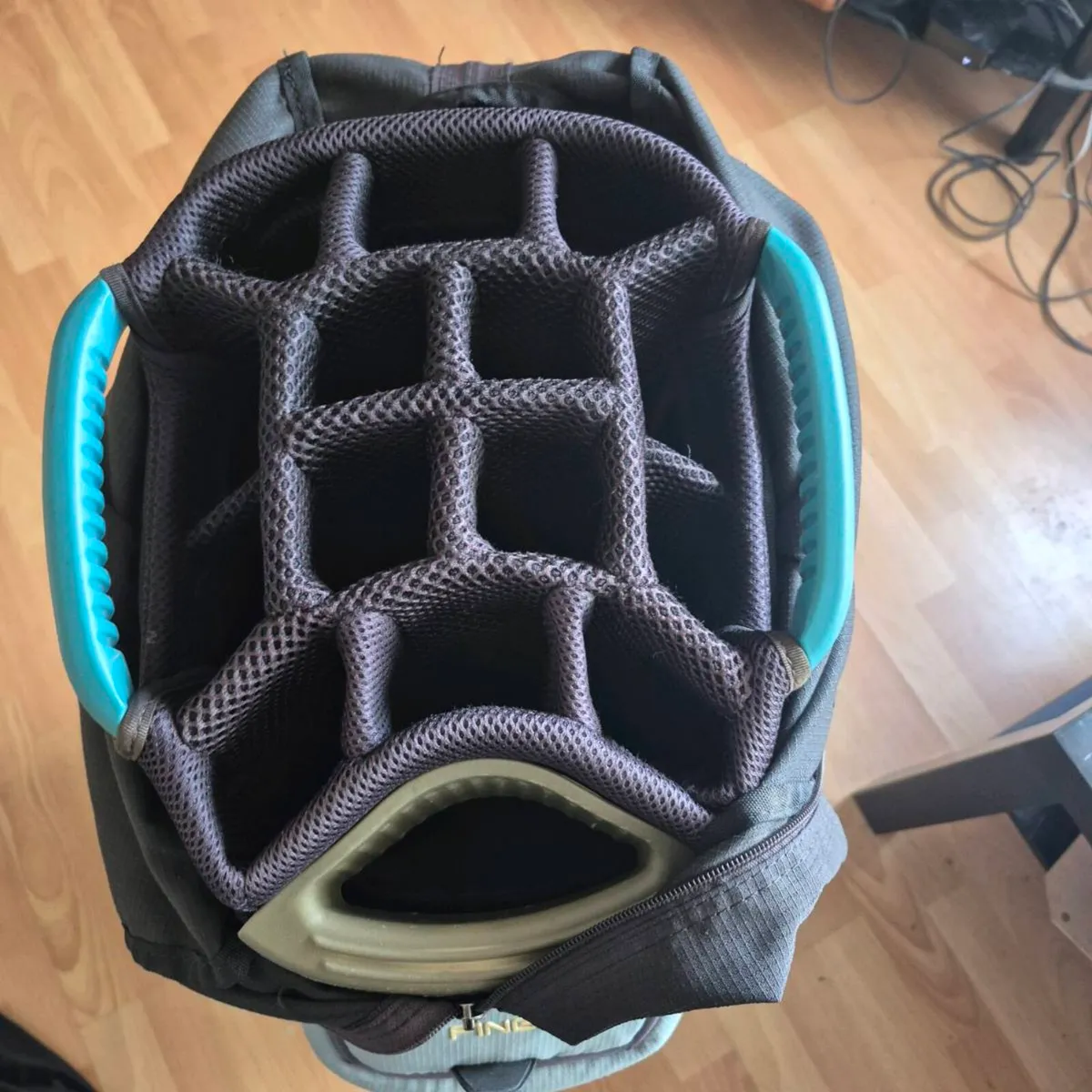 Ping pioneer golf bag - Image 2