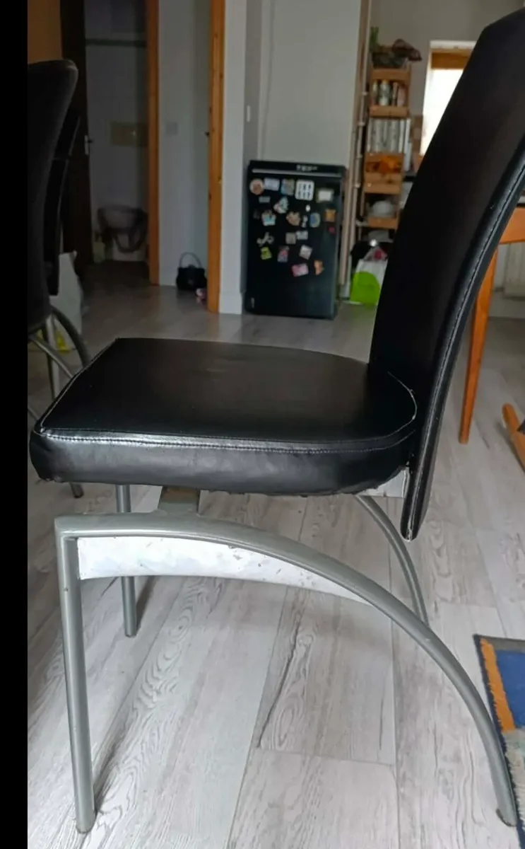 Dining table and chairs - Image 4