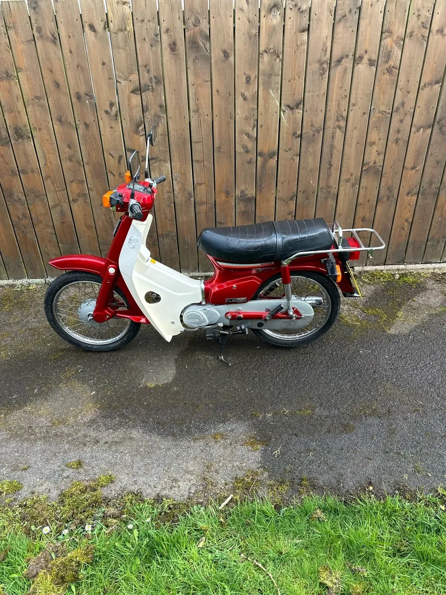 1987 Honda C90 Cub - Image 2