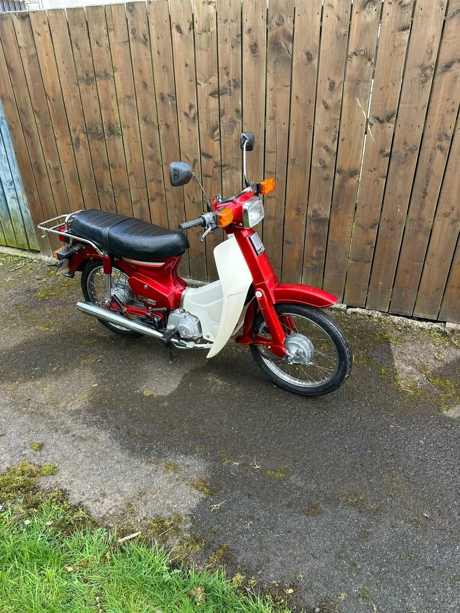 1987 Honda C90 Cub - Image 3