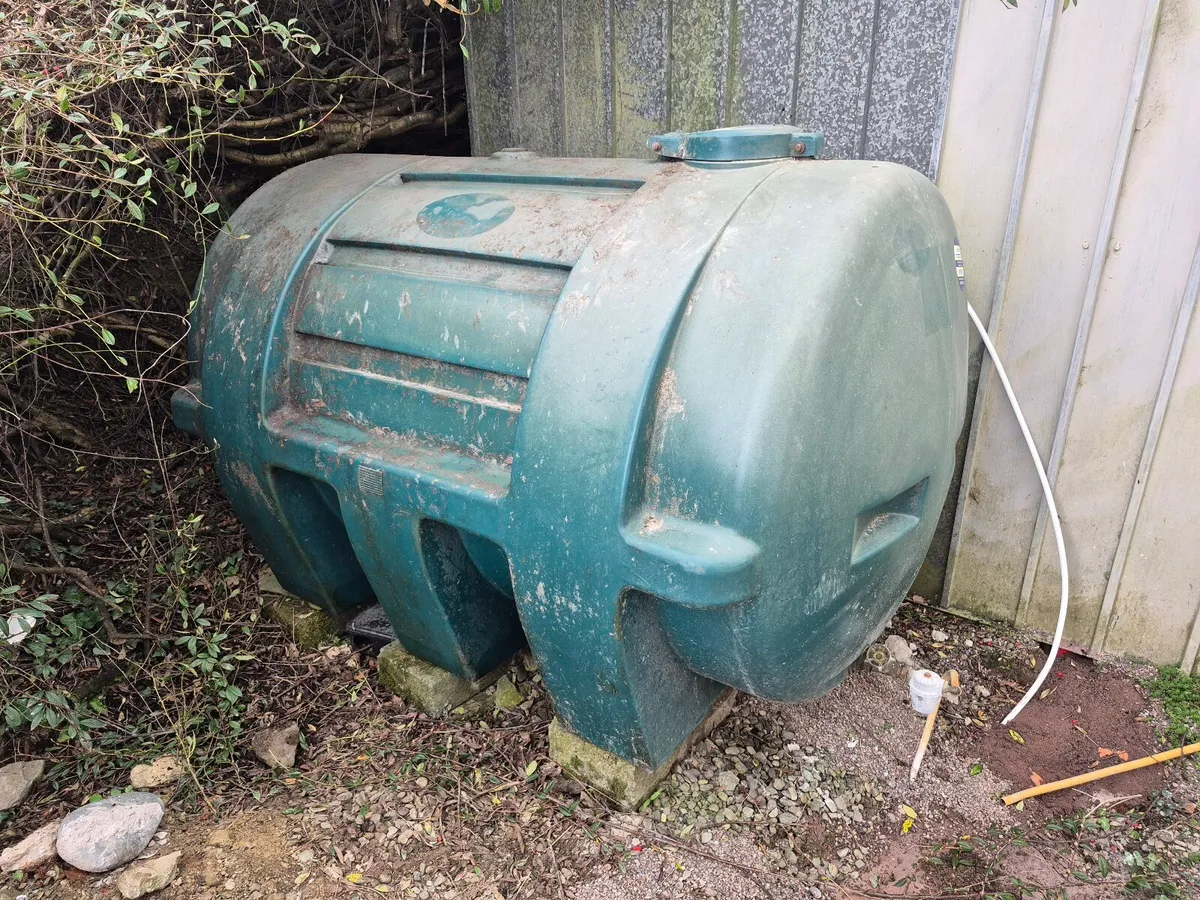 Oil tank - Image 2