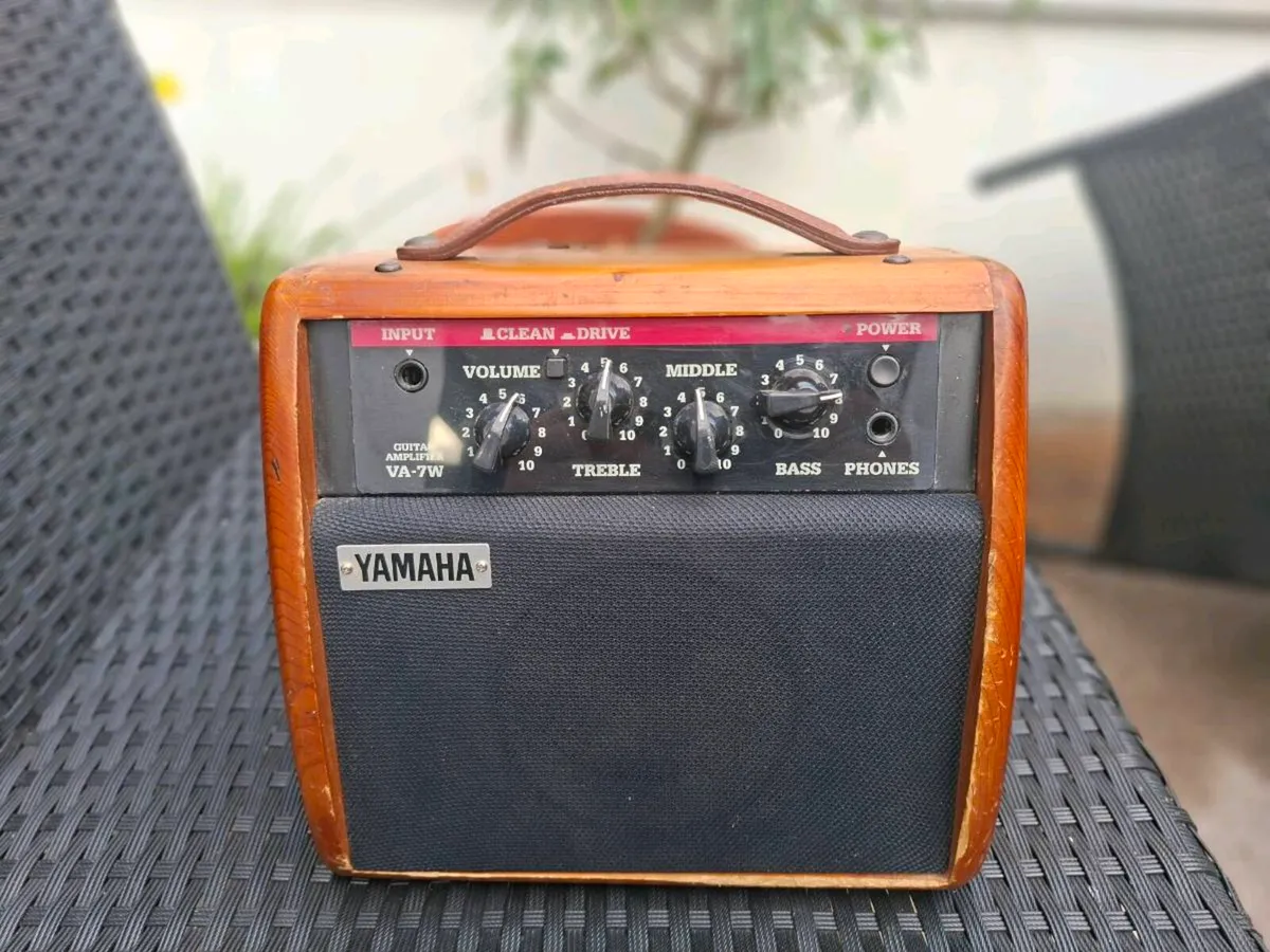 Vintage and rare Yamaha solid Wood Guitar Amp - Image 2