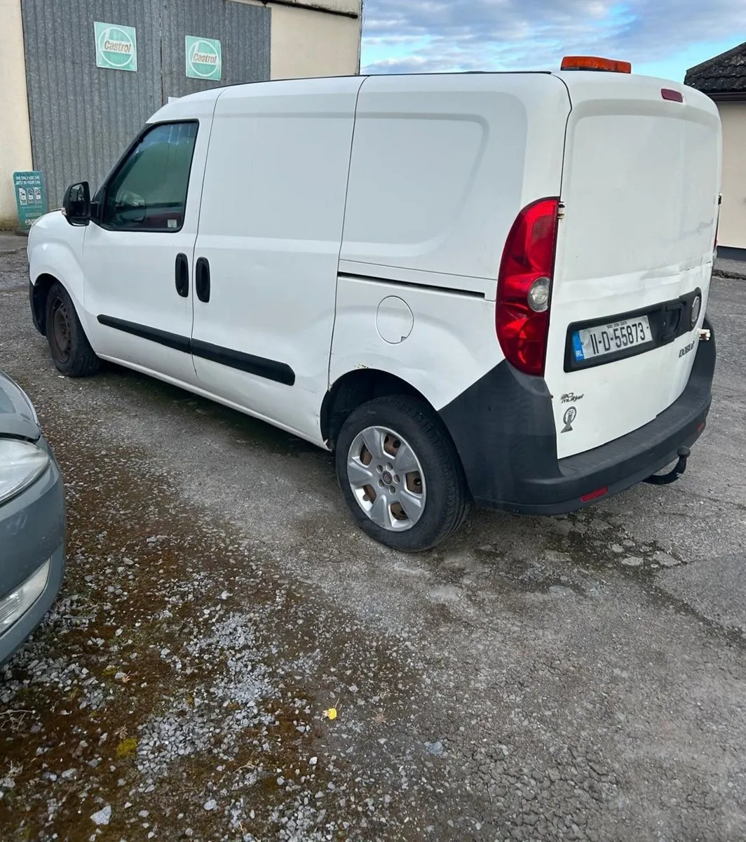 Fiat Doblo 2011 - Image 1