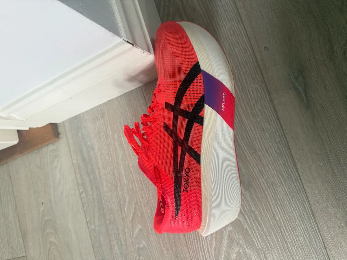 ASICS Metaspeed Sky Tokyo - Image 1