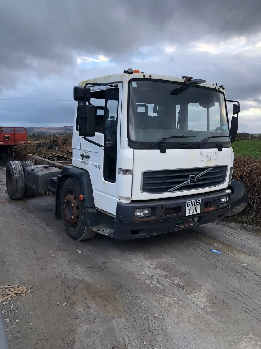 Volvo FL6 full air suspension - Image 1