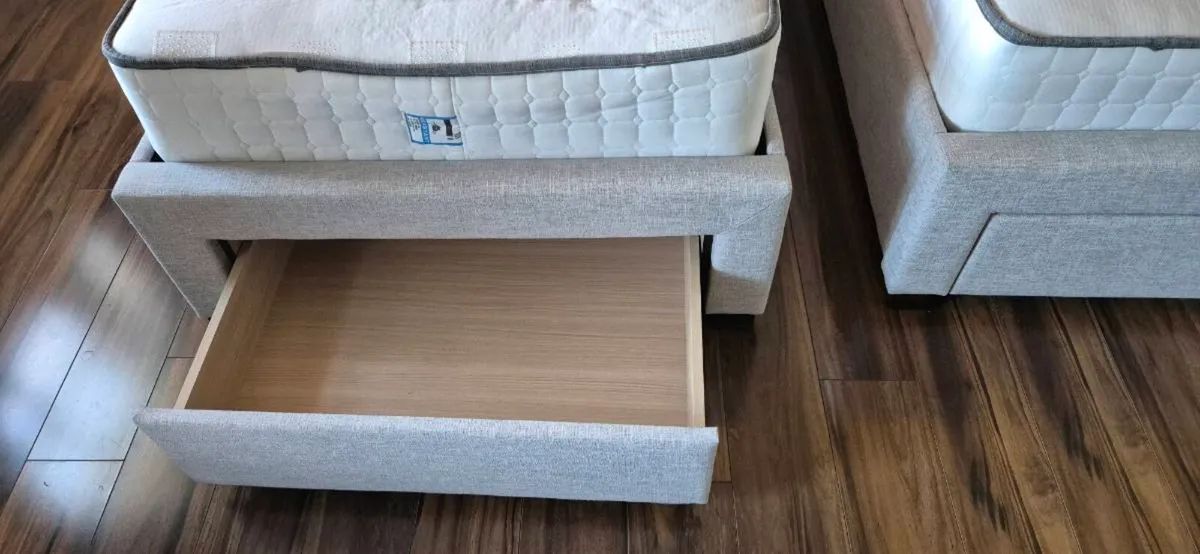 2 X Single (3 ft) beds - Image 4