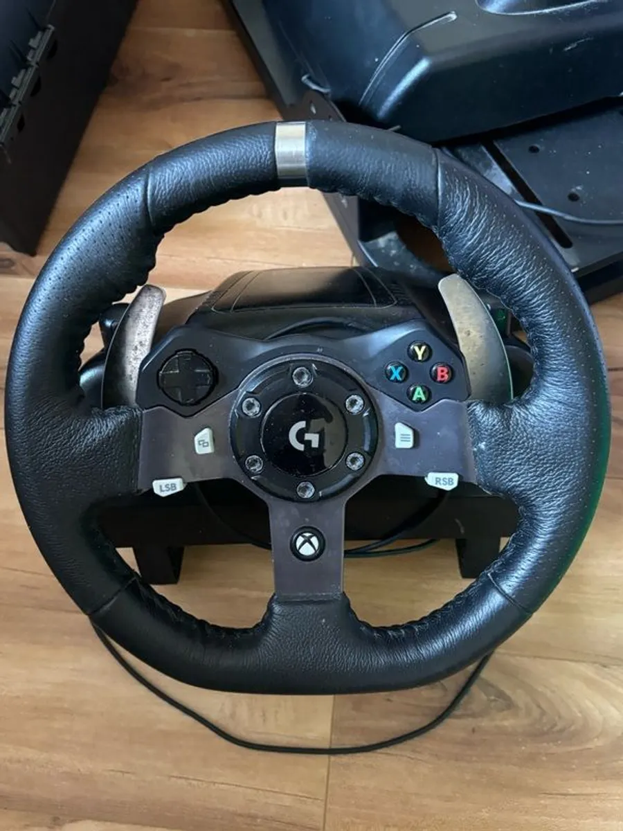 Logitech G920 Gaming Set Up - Image 4