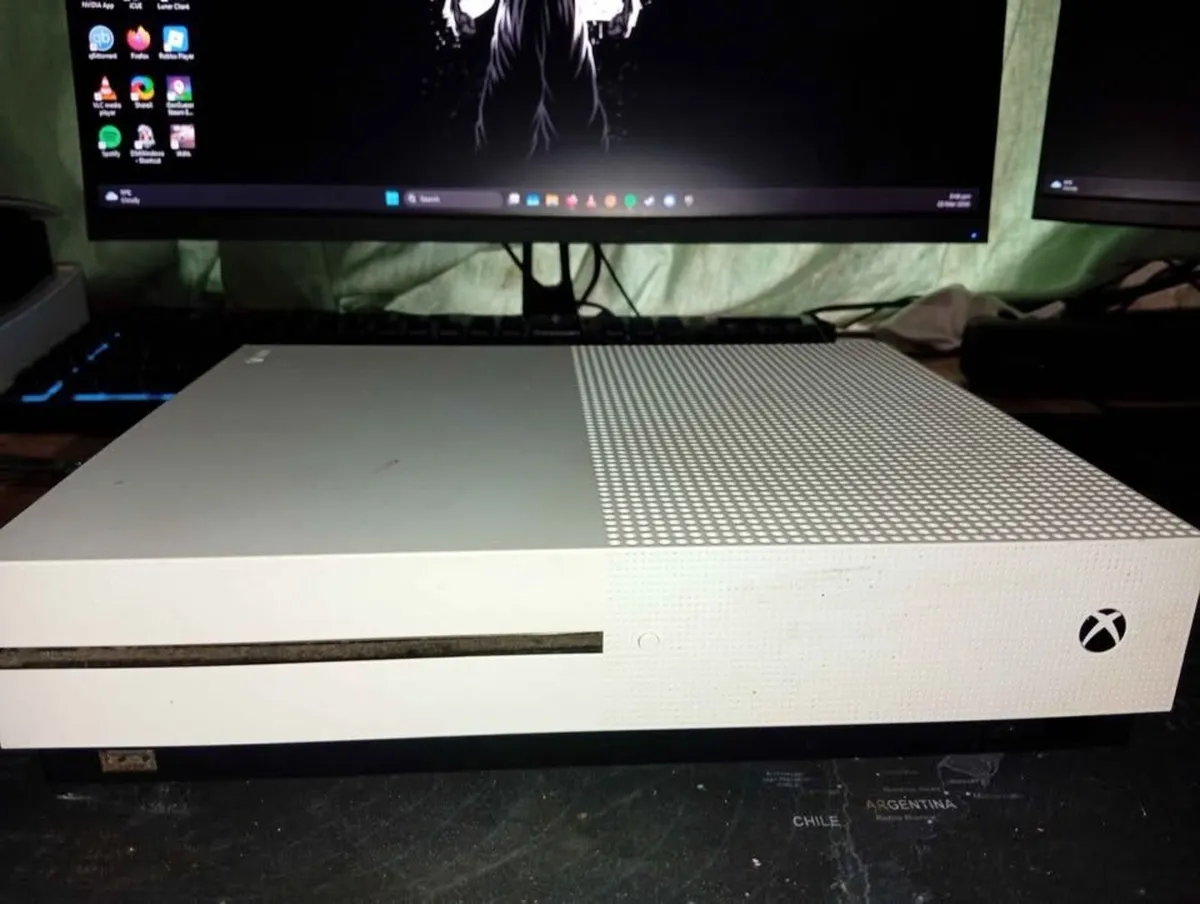Xbox One S 500gb. - Image 1