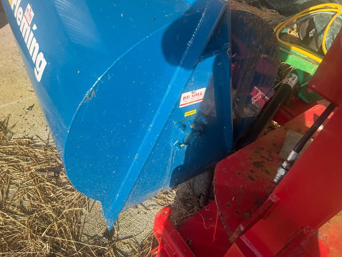 Fleming mini dung spreader - Image 4