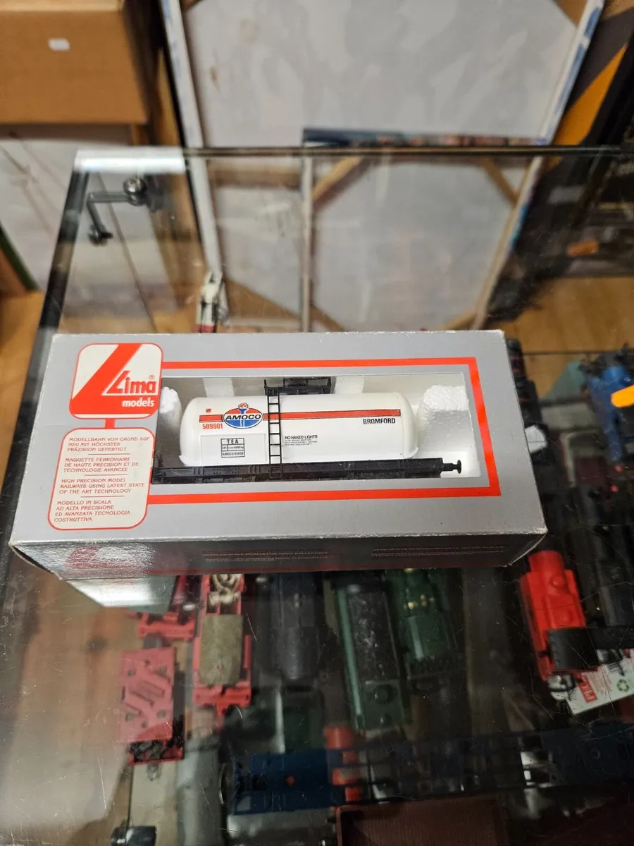 Hornby Lima OO Gauge Wagon - Image 2