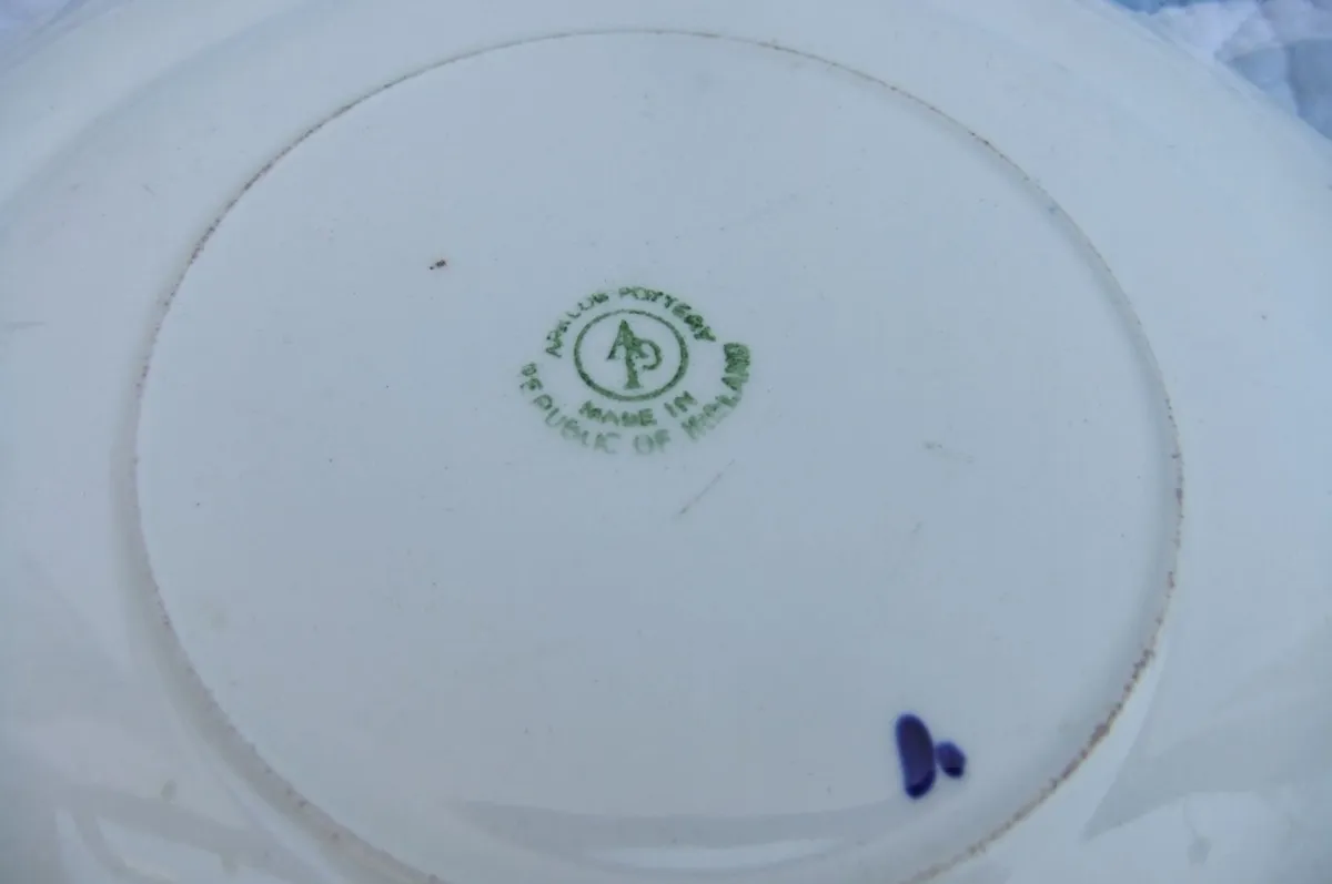 Arklow Pottery Blue Gilded Bowls & Plate - Image 4