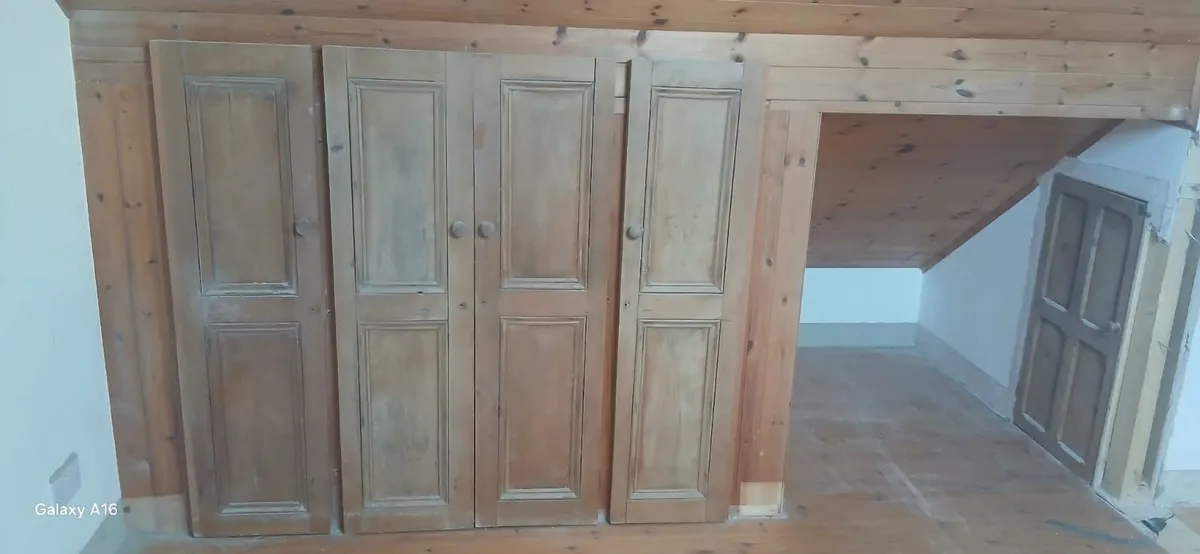 Kitchen and wardrobes - Image 2