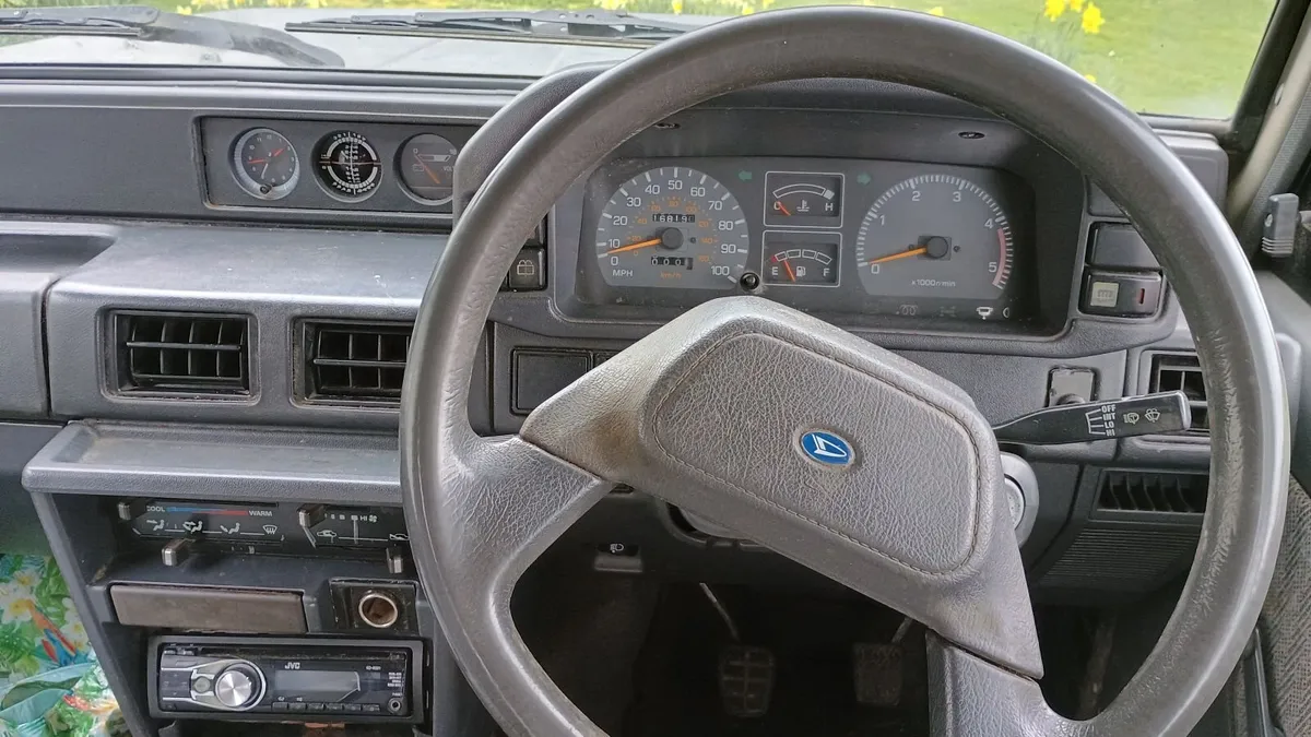 Daihatsu Fourtrak 2001 - Image 3