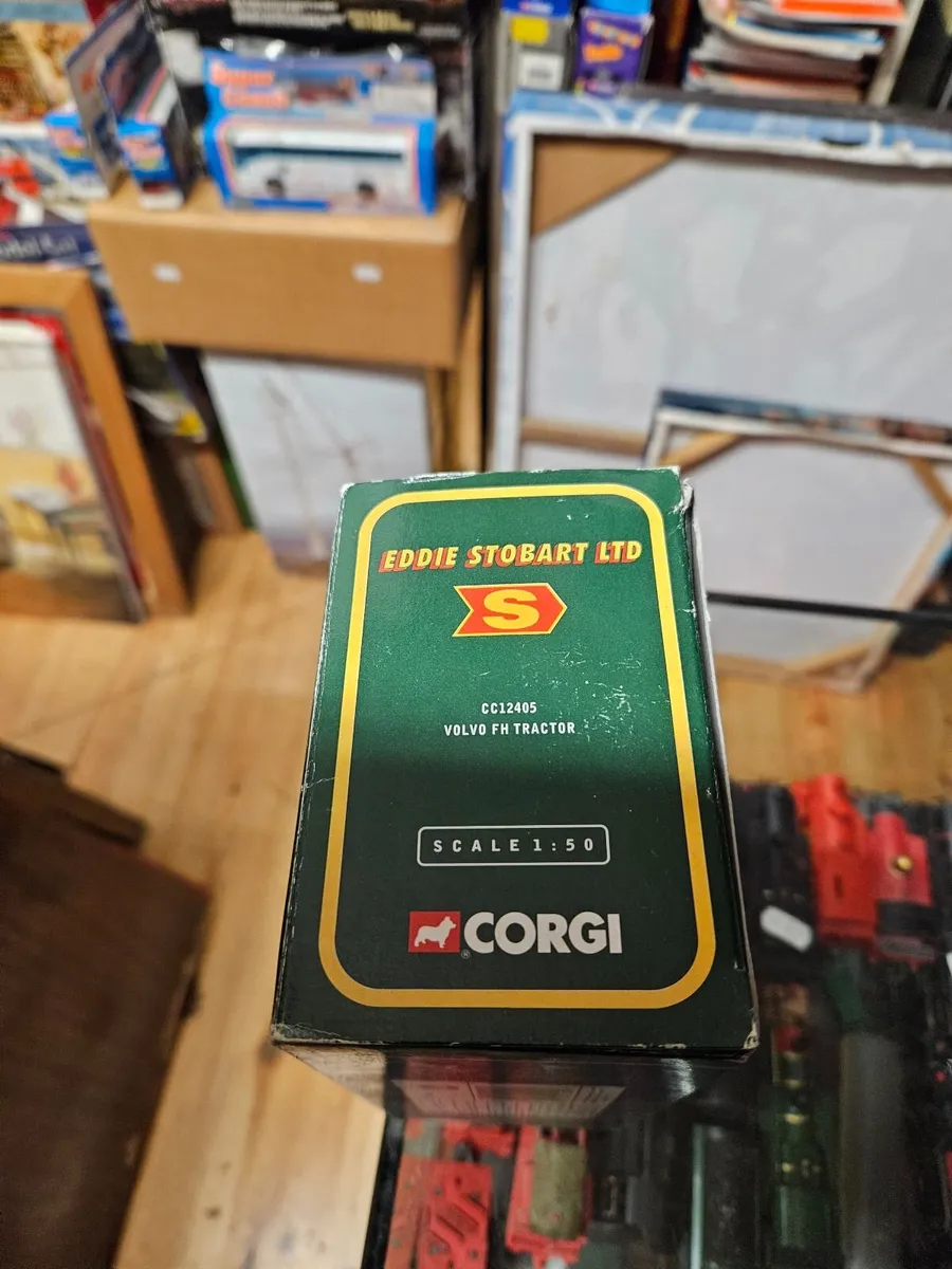 Corgi Volvo Tractor Unit Eddie Stobart - Image 2