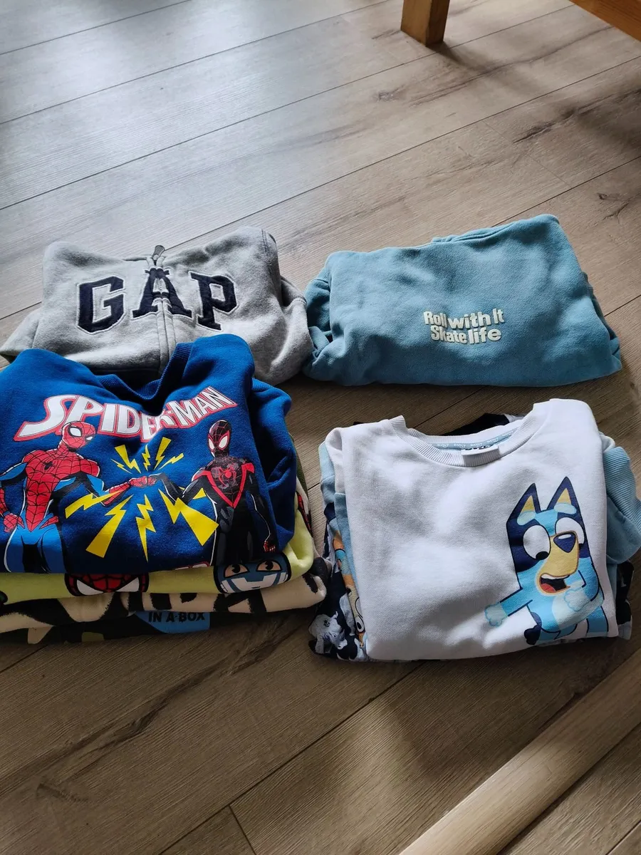 Boys clothes 4-5 years old - Image 4