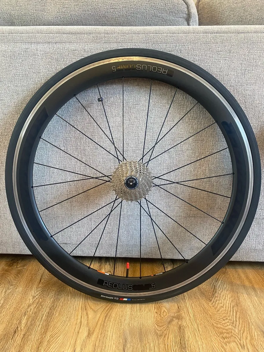 New Bontrager Aeolus Comp 5 Carbon Aero Wheelset - Image 2