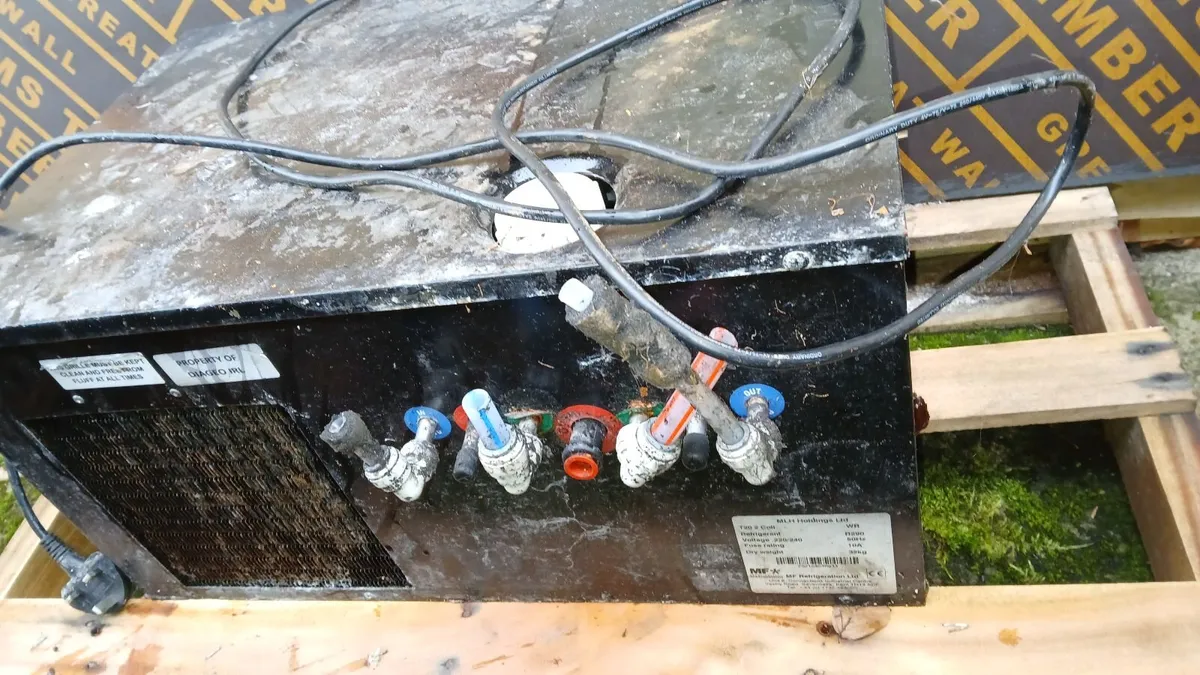 Beer cooler - Image 1