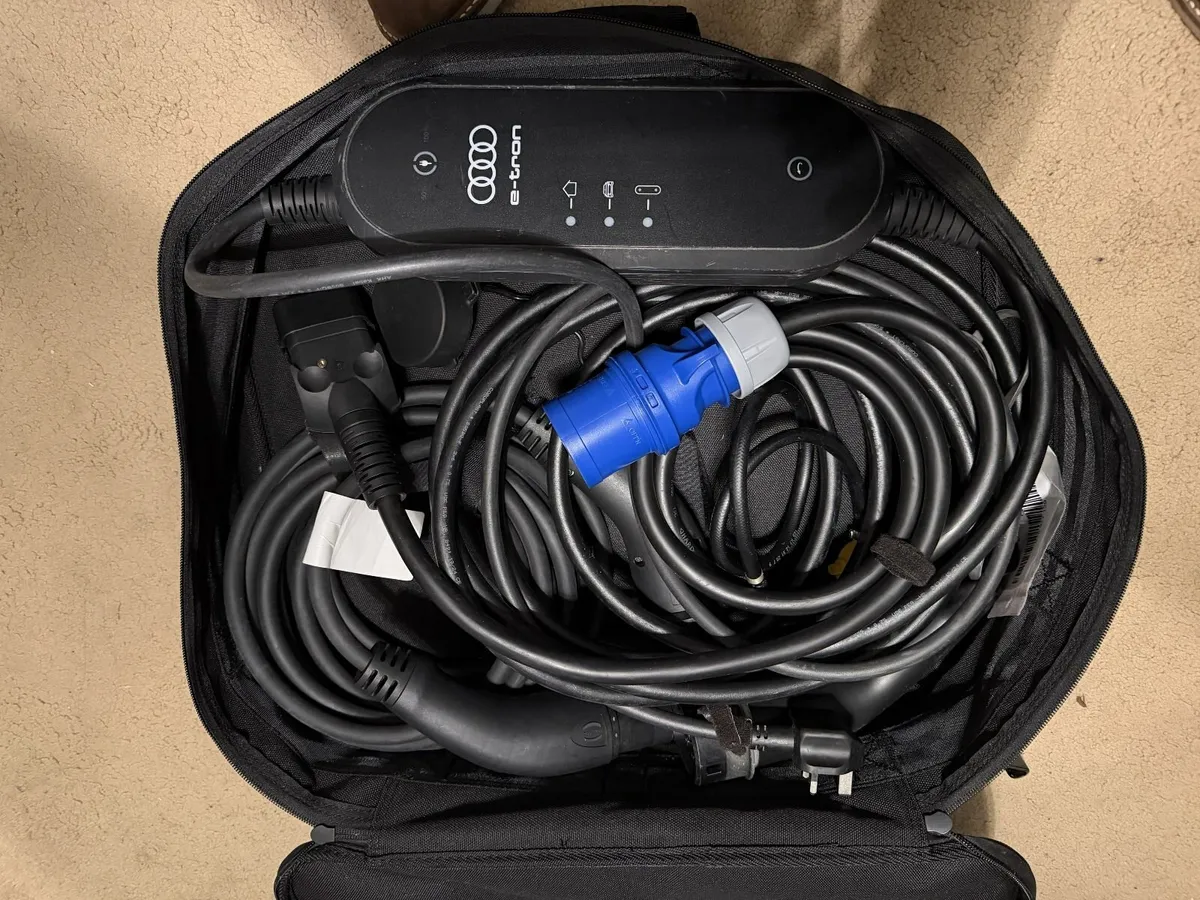 Audi E-Tron Car Charging Kit - Image 3