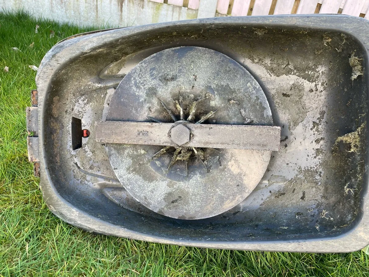 Flymo 330VX - Image 3