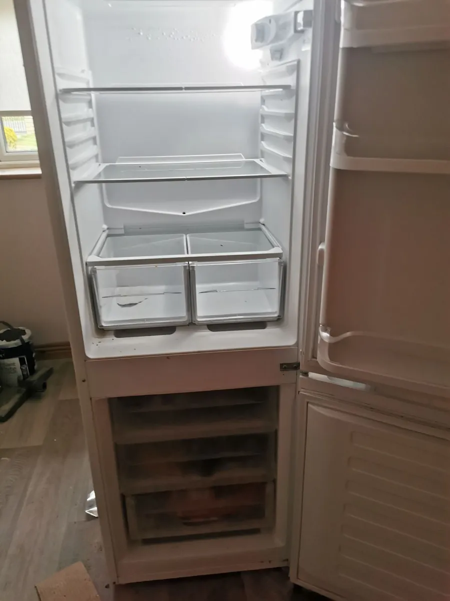 Fridge freezer - Image 3