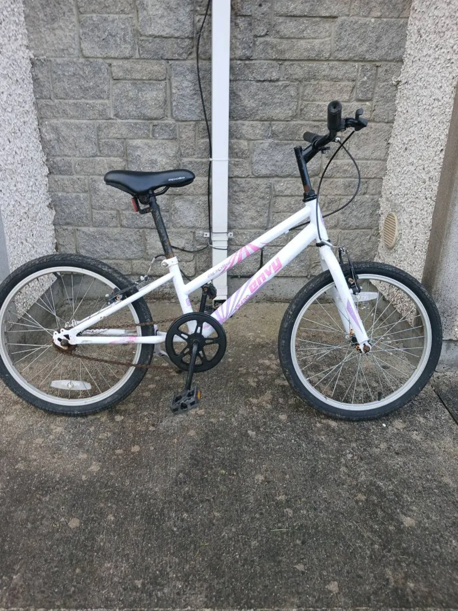 Girls bike - Image 1