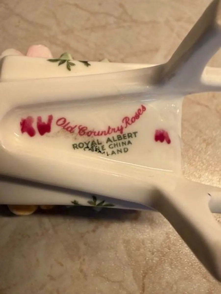 Bone China Wheelbarrow - Image 2