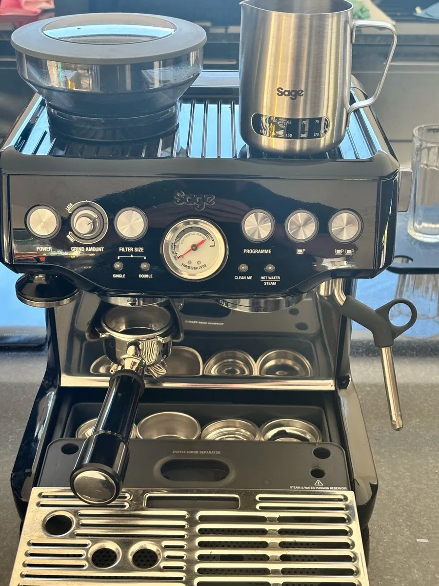 Sage Barista Express coffee machine - Image 1