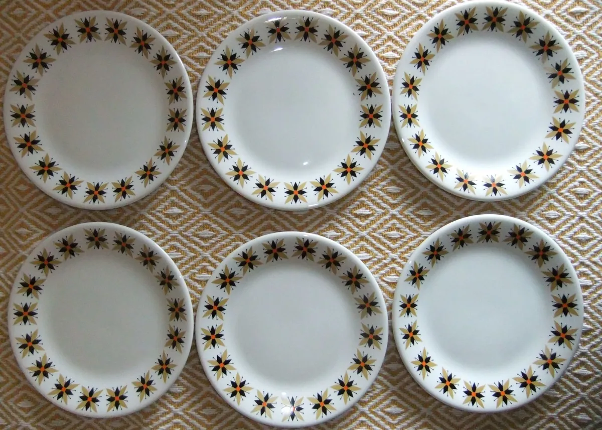 Arklow Pottery Star Dust Pattern 21 Pieces - Image 3