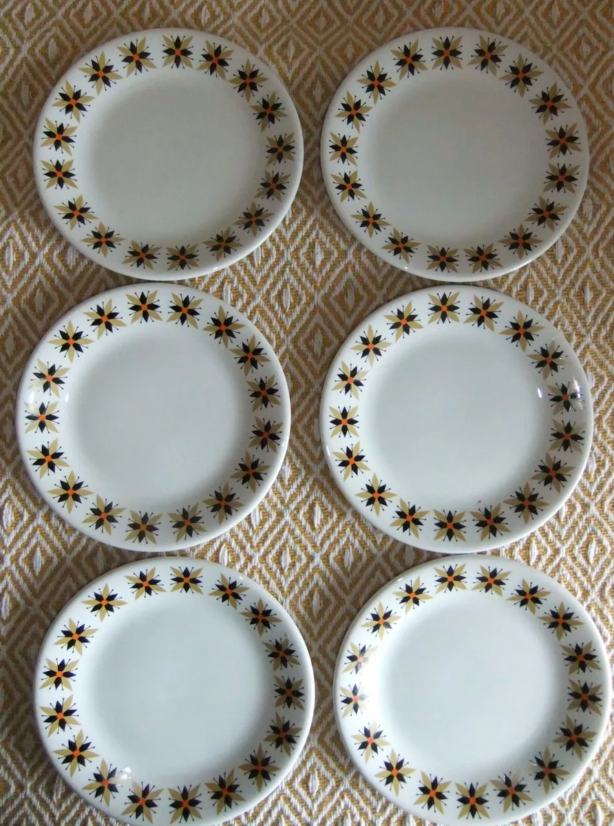 Arklow Pottery Star Dust Pattern 21 Pieces - Image 2