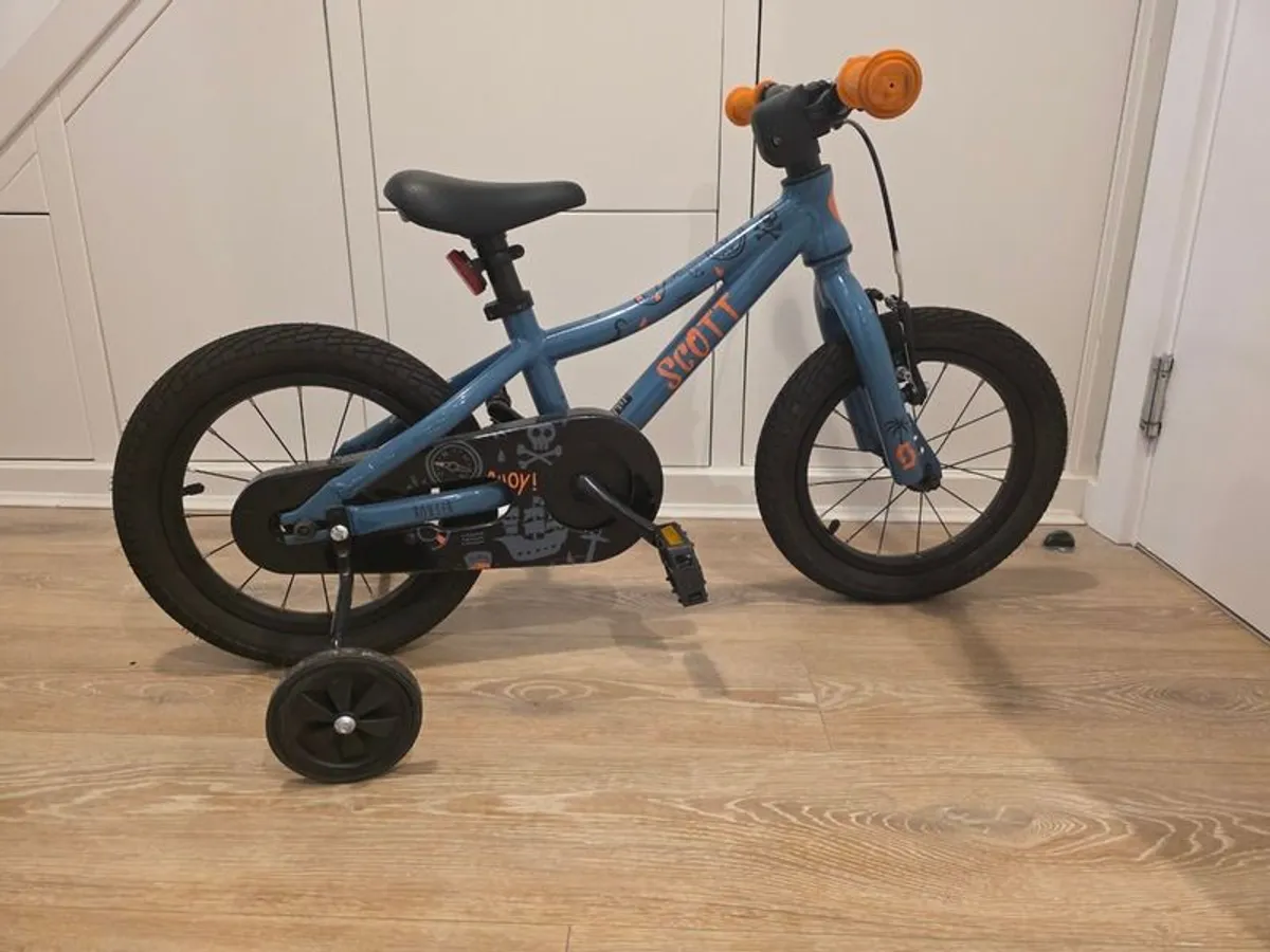 Scott Roxter 14 - Kids Bike - Image 1