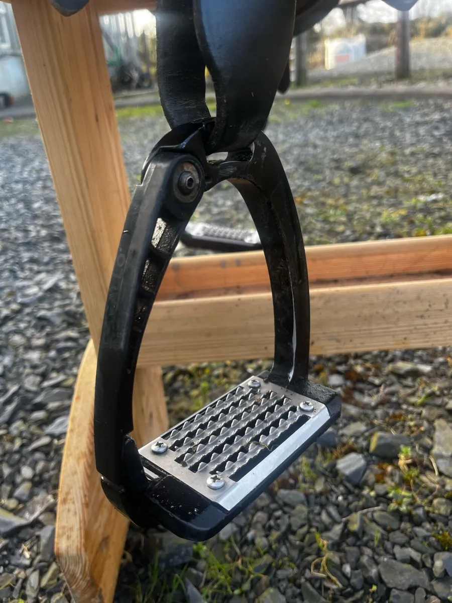 Good Quality HorseRiding Saddle - Image 4