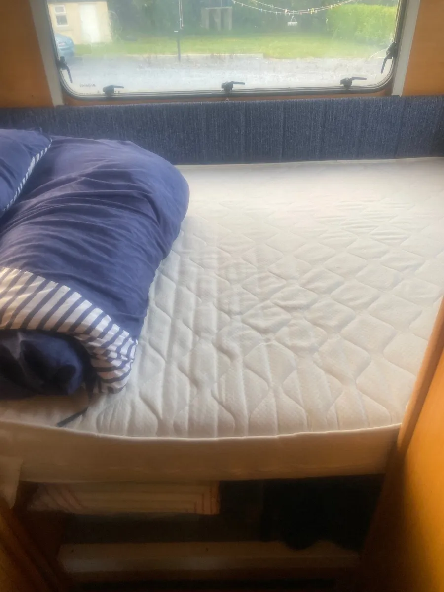 Camper van - Image 3