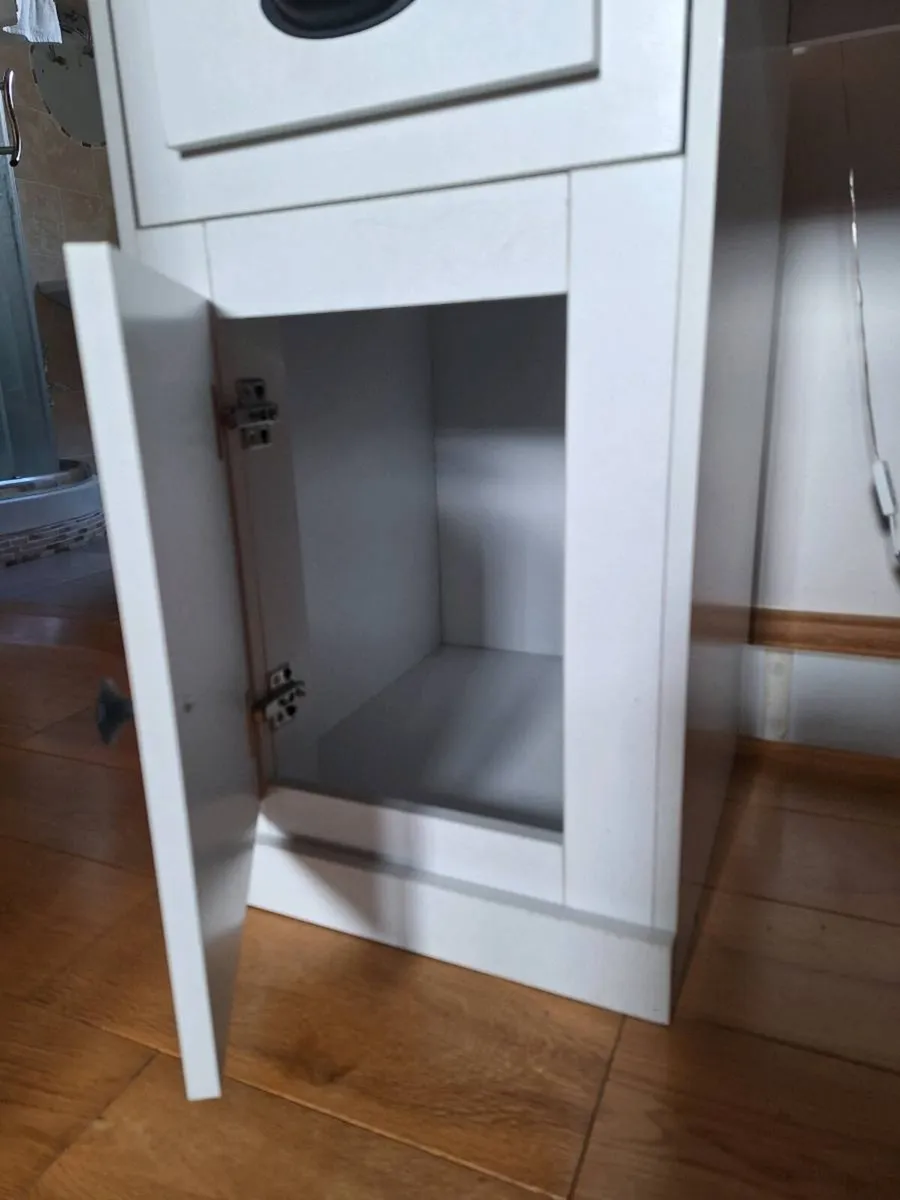 Vanity table - Image 3