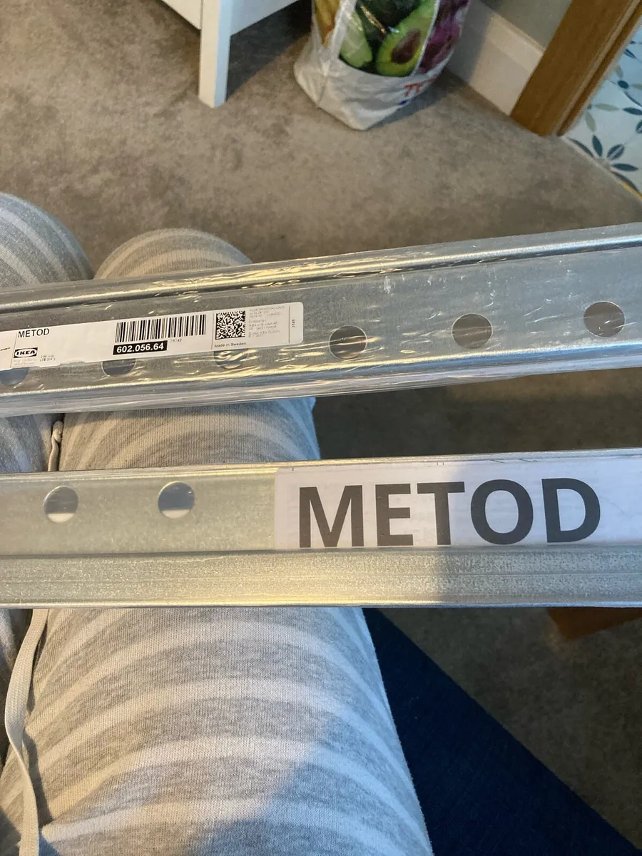 Two Metod Suspention Rails