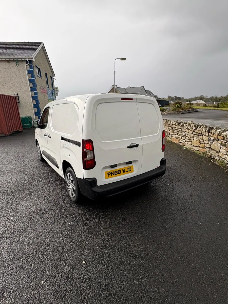 2019 citroen  berlingo mot - Image 3