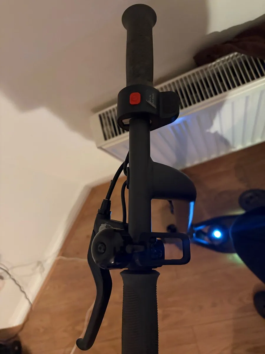 E scooter for 7-10 yr old - Image 2