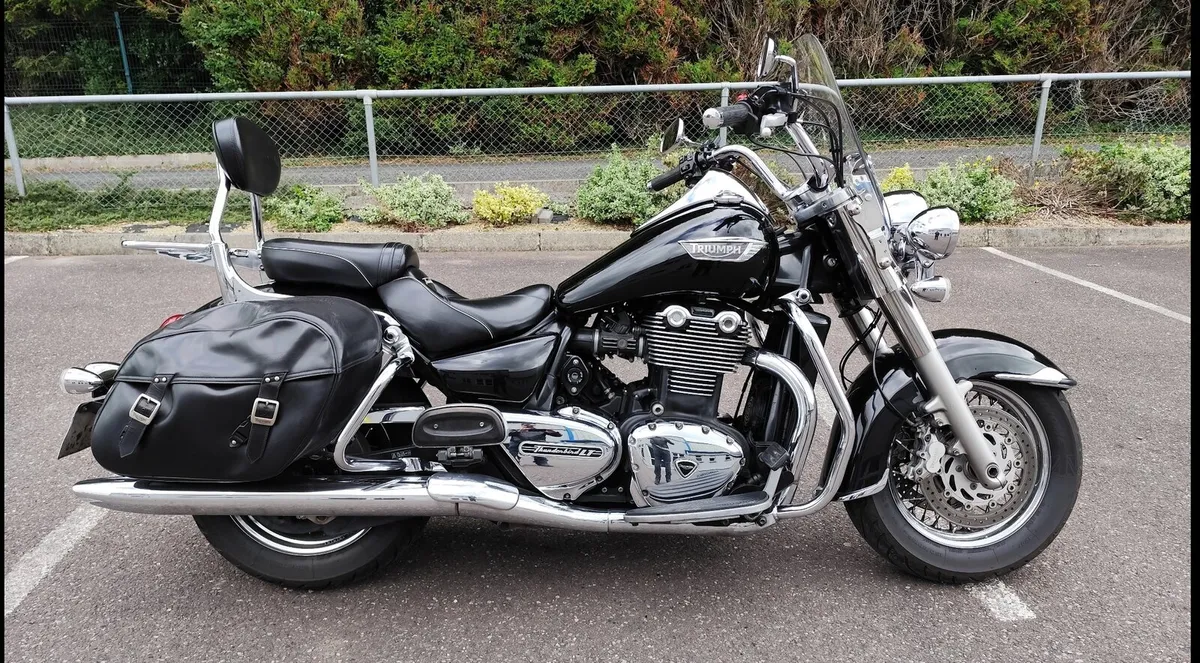 Triumph Thunderbird LT 1700 2015 - Image 1