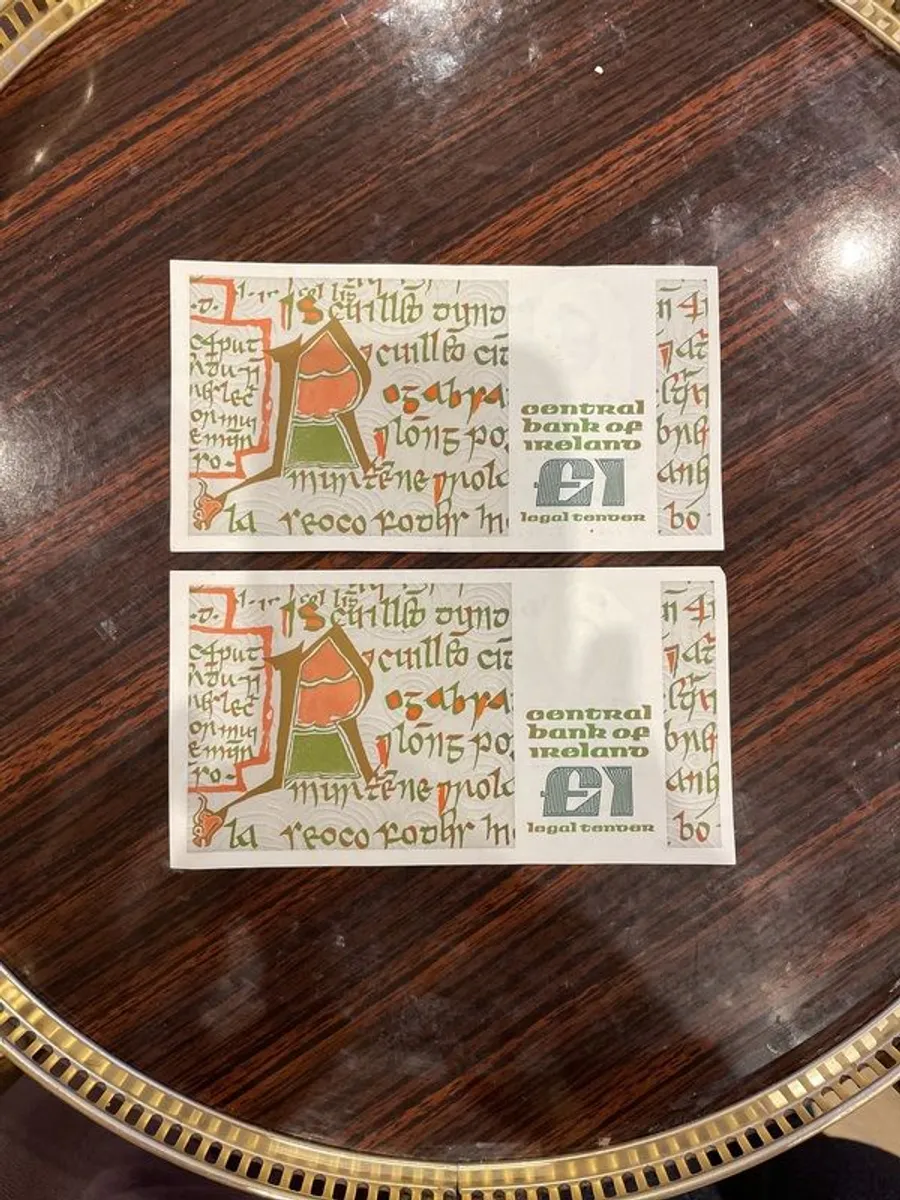 notes x2 immaculate condition - Image 2