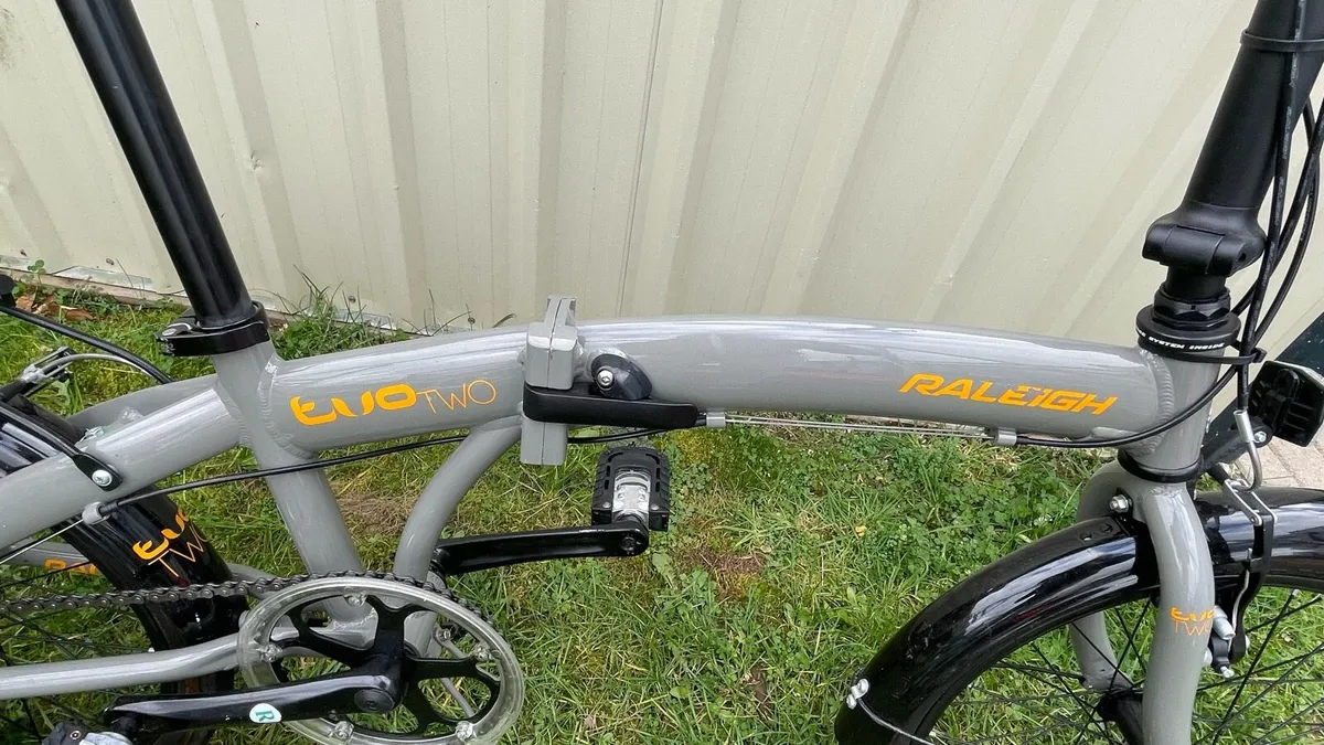 Raleigh Evo 2 folding bike - Image 3