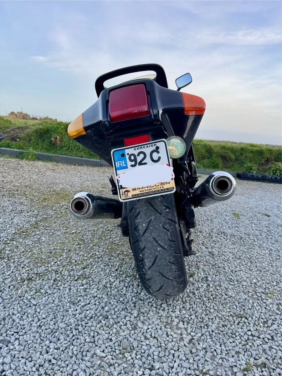 Kawasaki ZZR 1100 - Image 3