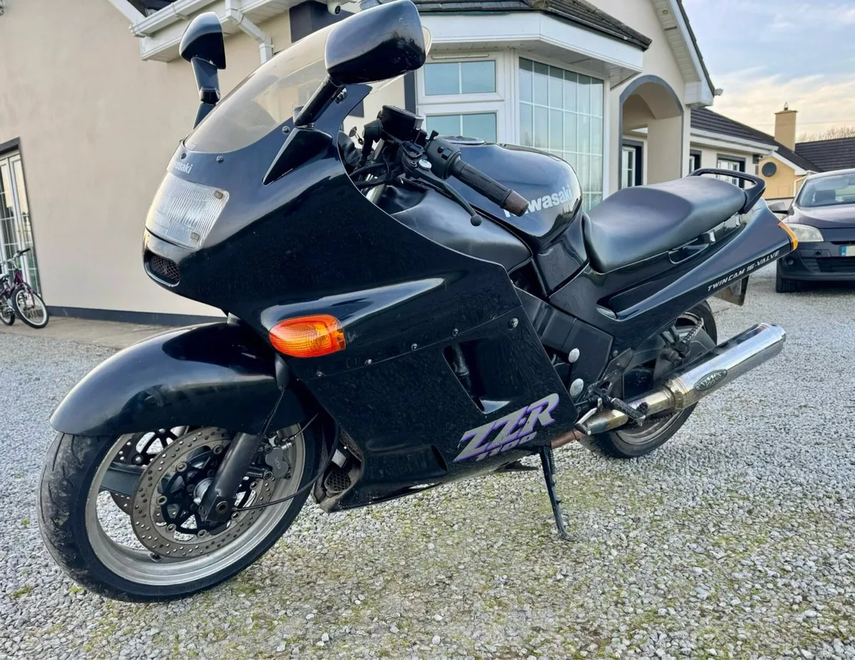 Kawasaki ZZR 1100 - Image 4