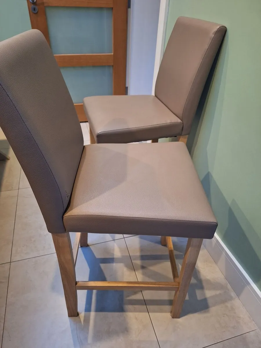 Breakfast Bar Stools x2 - Image 3