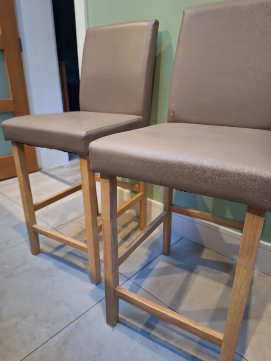Breakfast Bar Stools x2 - Image 4