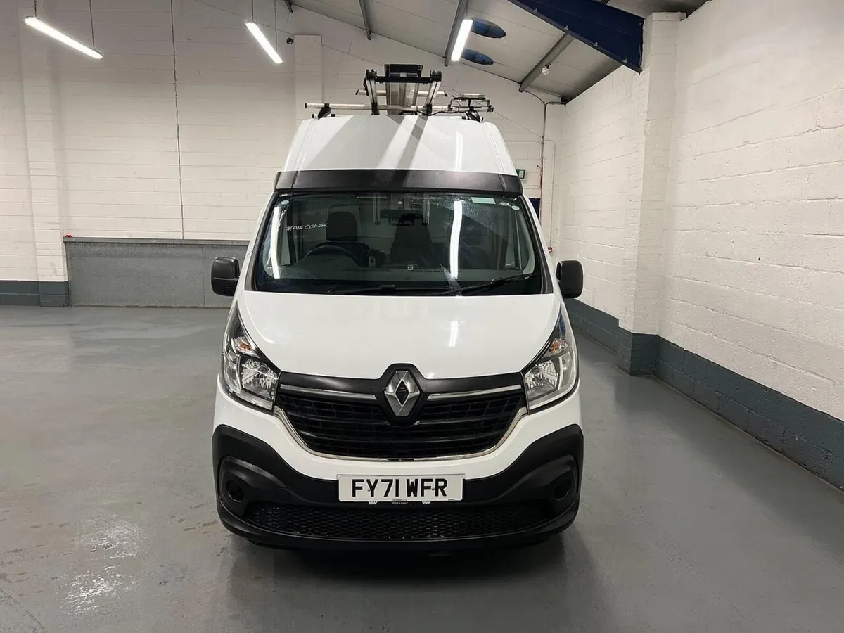 2021 Renault Trafic High Roof Panel Van - Image 2