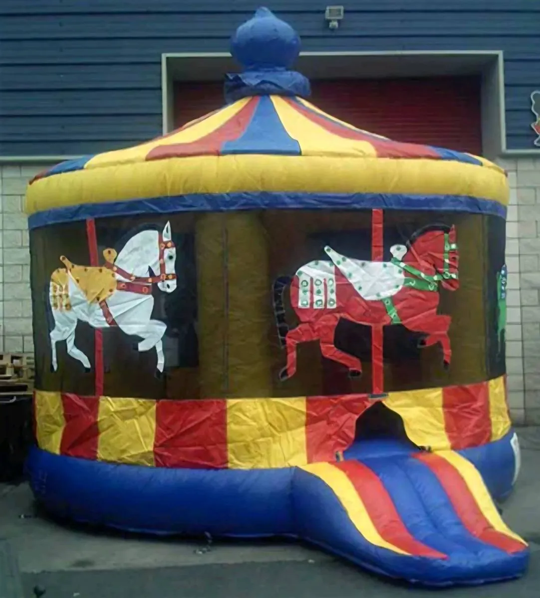 Bouncing castle slide - Image 3